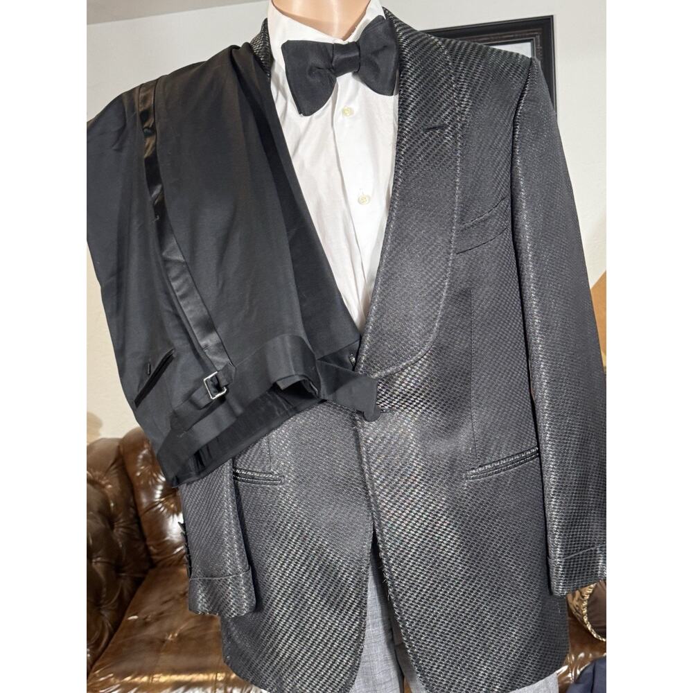 Tom Ford Reflective Dinner Jacket and Tuxedo Trousers 52R 42R US 36x29 Trousers